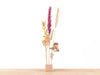 Trockenblumenständer aus Holz mit Trockenblumen-Arrangement