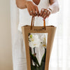 Pflanzengeschenk „Viel Glück" – Orchidee ‚Lausanne' mit Topf, Karte & Geschenktasche – Ansicht 3