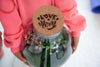 Flaschengarten-Set „Love Mom Sam“ – DIY-Terrarium mit graviertem Korken und Licht – Ansicht 2